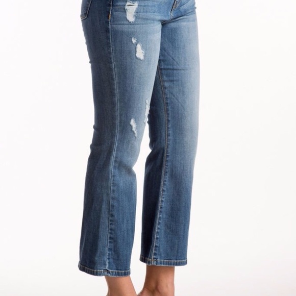 NWT Distressed Crop Flare Jeans Size 28 - Picture 2 of 6